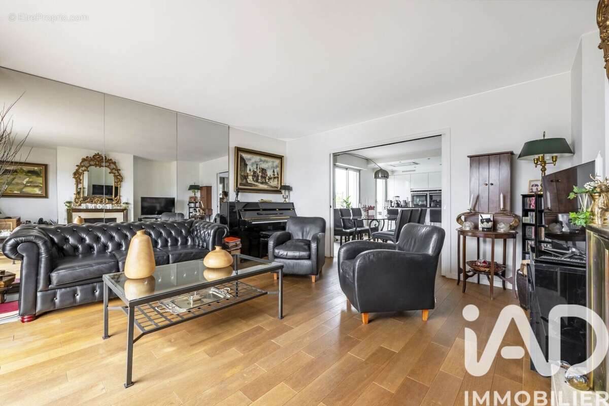 Photo 6 - Appartement à SURESNES