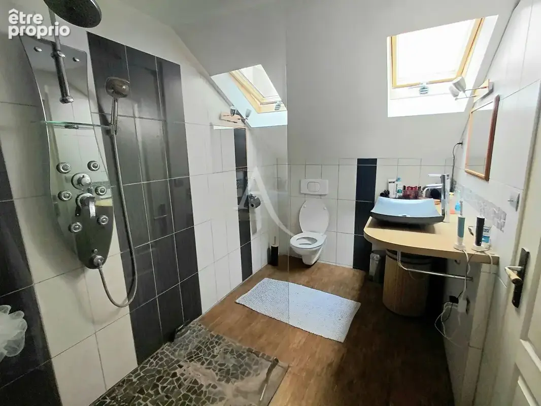 Propriété 8 pièces 205 m2 - photo 9