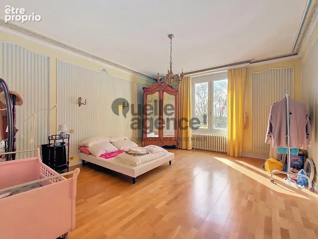 Maison bourgeoise au cœur du bourg - photo 8