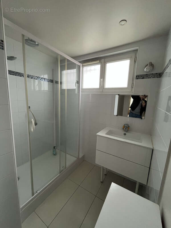Appartement à PARAY-VIEILLE-POSTE