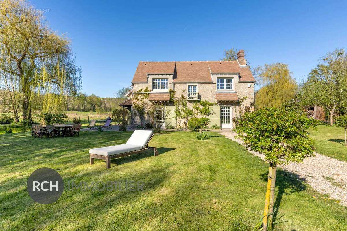 Maison à MONTFORT-L'AMAURY