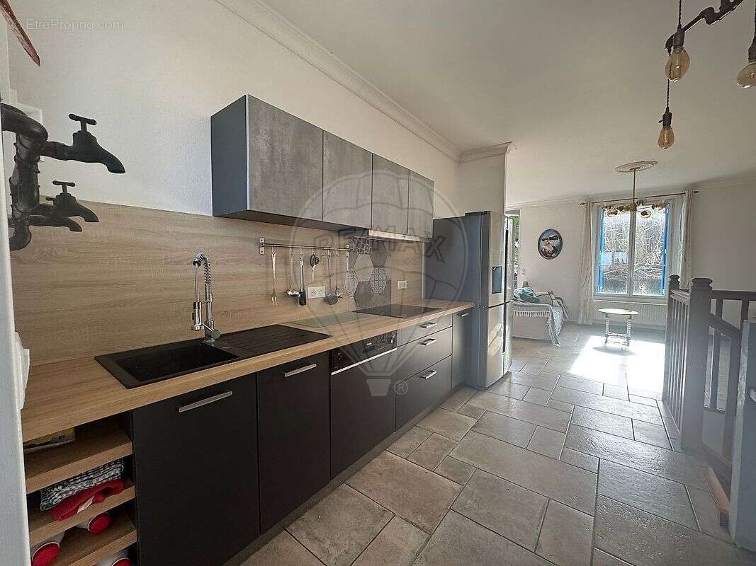 Maison à MESCHERS-SUR-GIRONDE