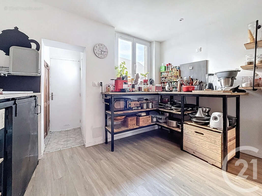 Maison à MAUREGNY-EN-HAYE