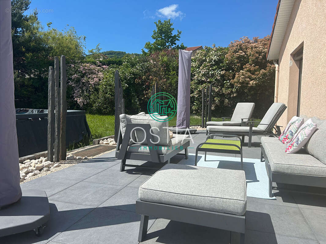 Villa St Romain En Jarez 5 pièce(s) 112 m2 - photo 4