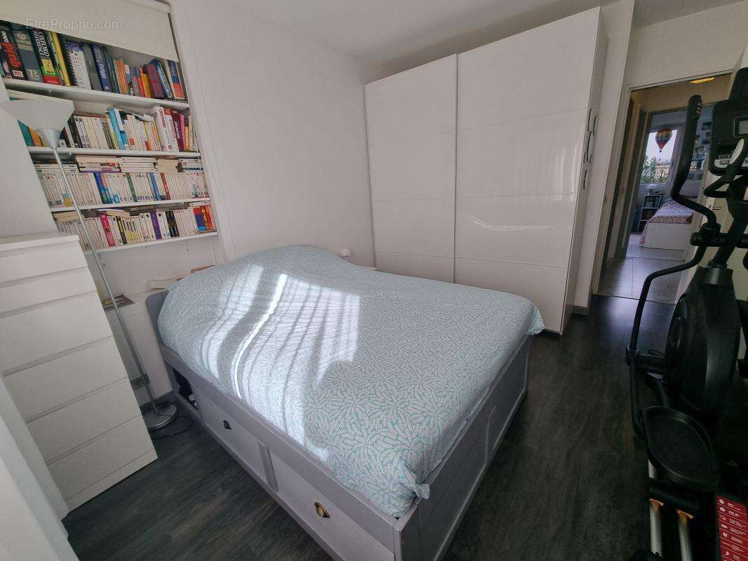 Appartement à LEVALLOIS-PERRET