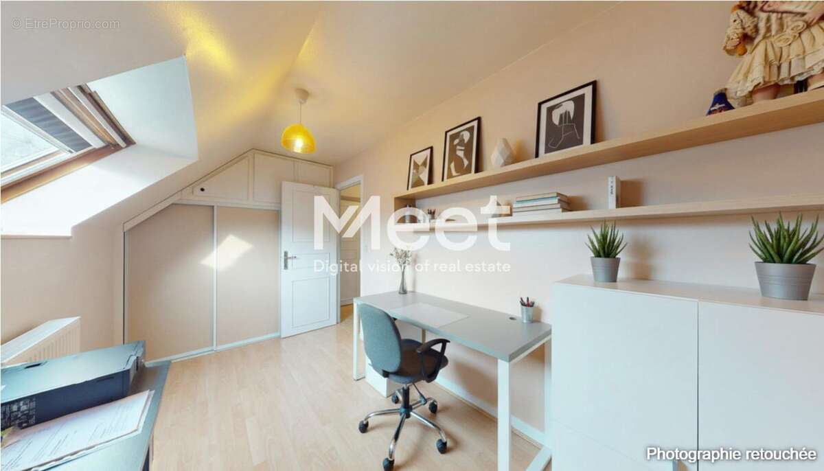 Maison à FLEURY-LA-VALLEE