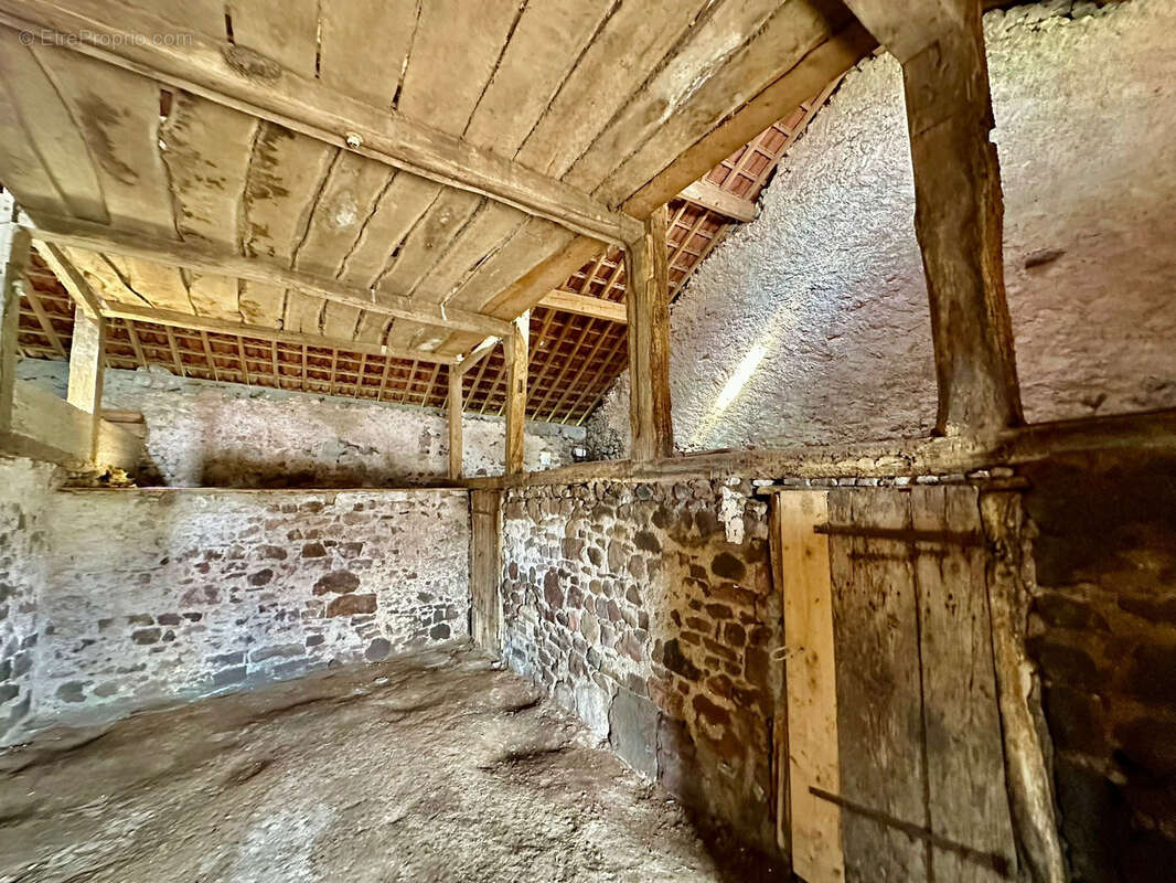 Maison à BEULOTTE-SAINT-LAURENT