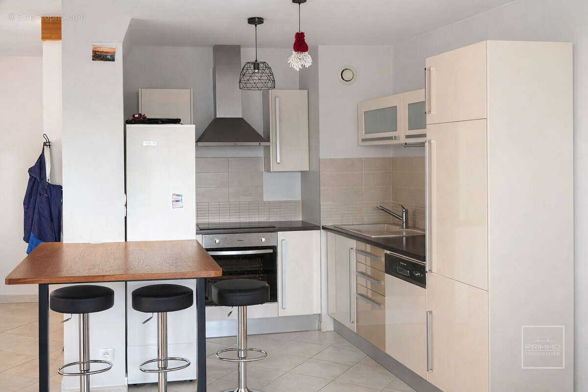 Appartement à LES CHERES