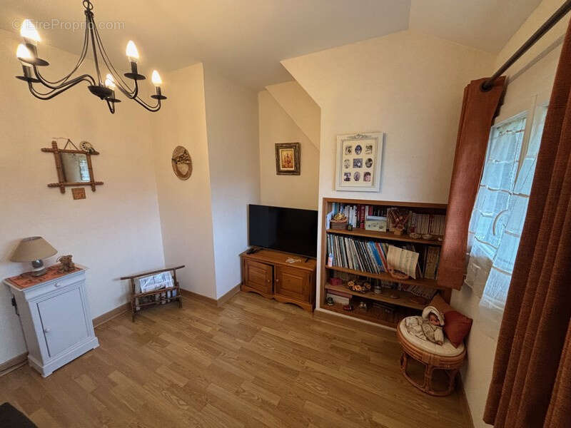 Maison à SAINT-MARTIN-DE-BOSCHERVILLE