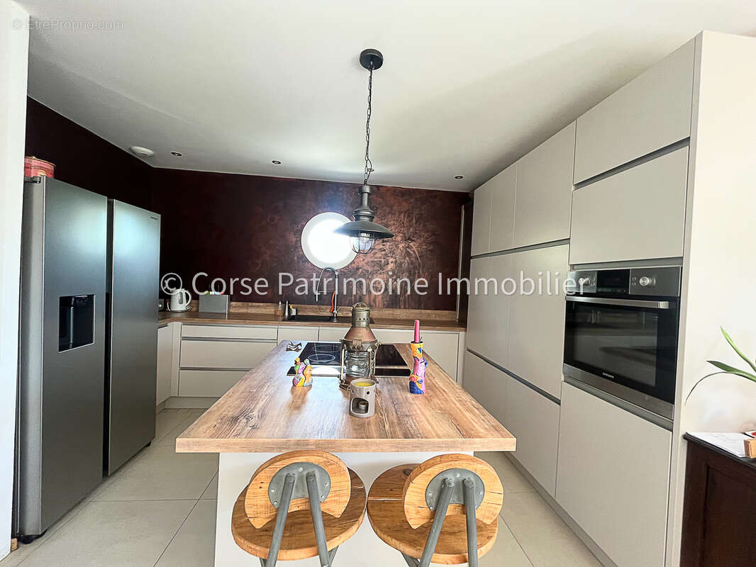 Maison à PORTO-VECCHIO