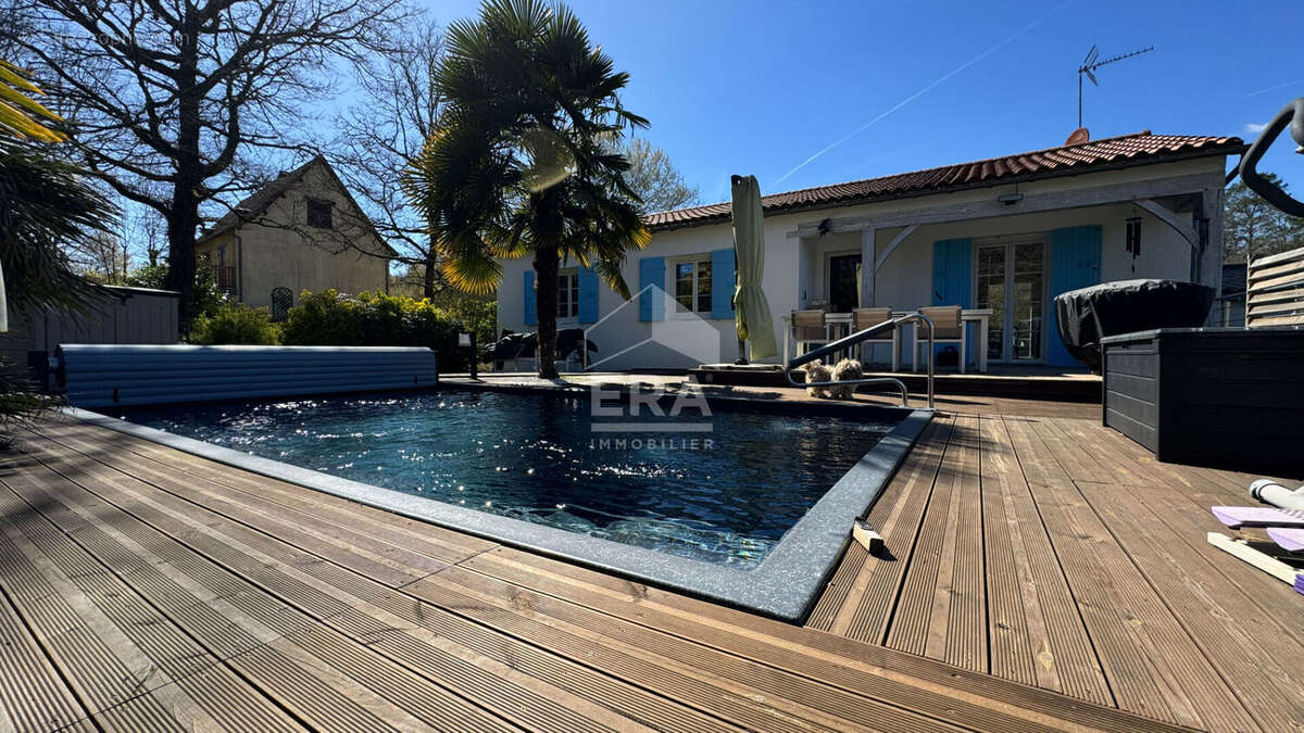Maison à SARLIAC-SUR-L'ISLE