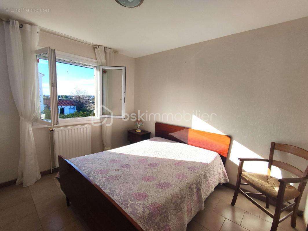 Balaruc les Bains, villa 2 chambres et une 3ème dans une annexe 88 m² environ proche commerces - photo 7