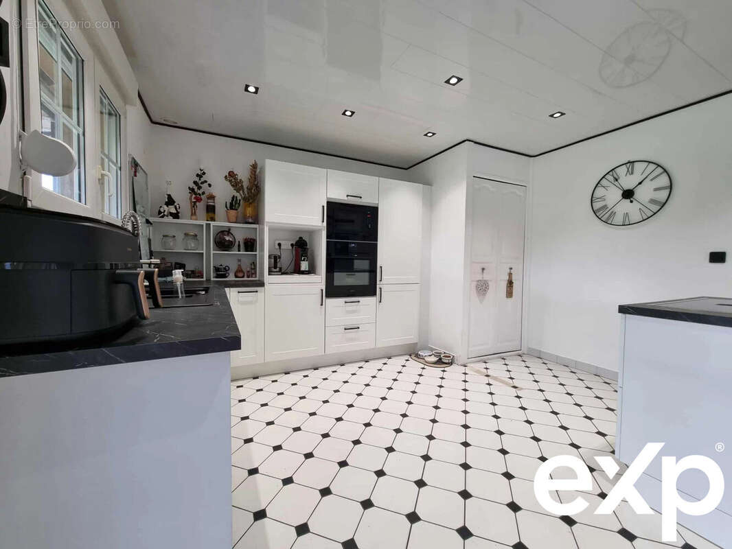 Maison à SAINT-JEAN-DE-BASSEL