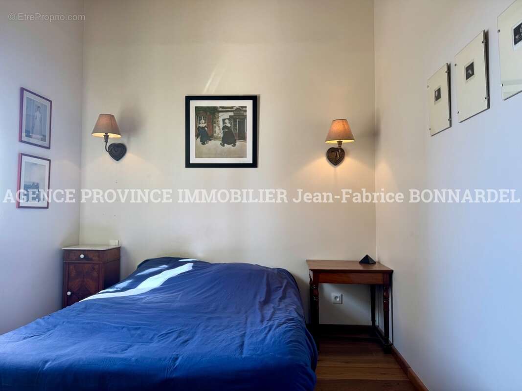 Maison à MONTSEGUR-SUR-LAUZON