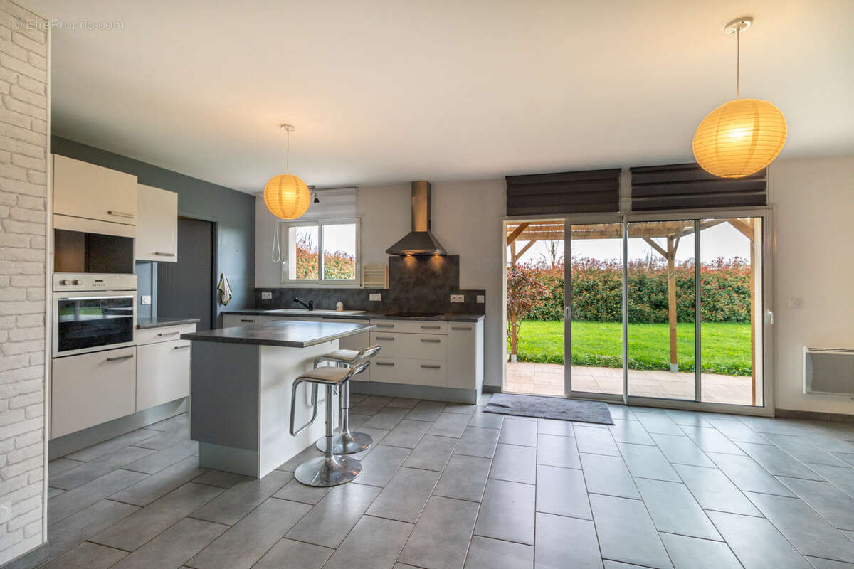 Tesson, maison plain pied 92 m2, 3 chambres, garage, jardin - photo 4