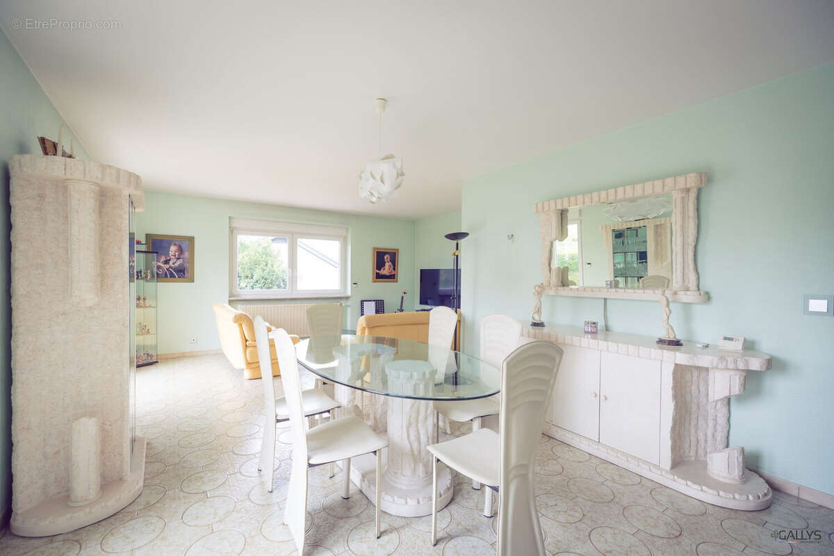 Maison à HETTANGE-GRANDE