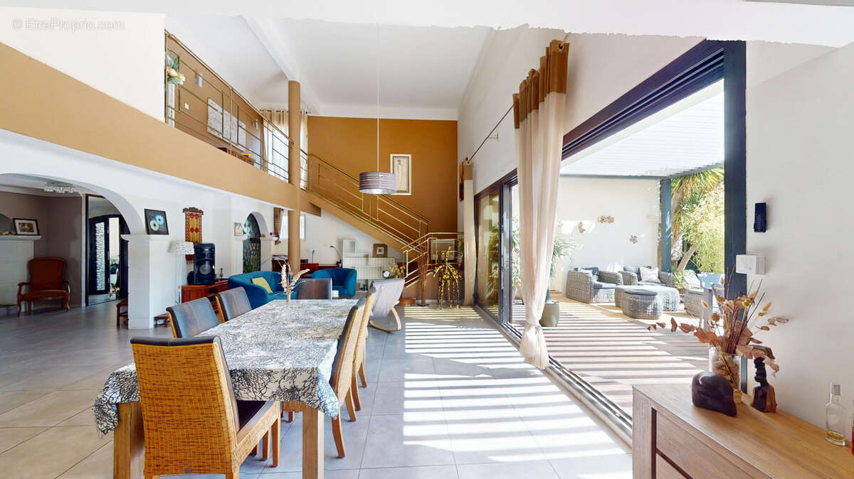 Maison à CARRY-LE-ROUET