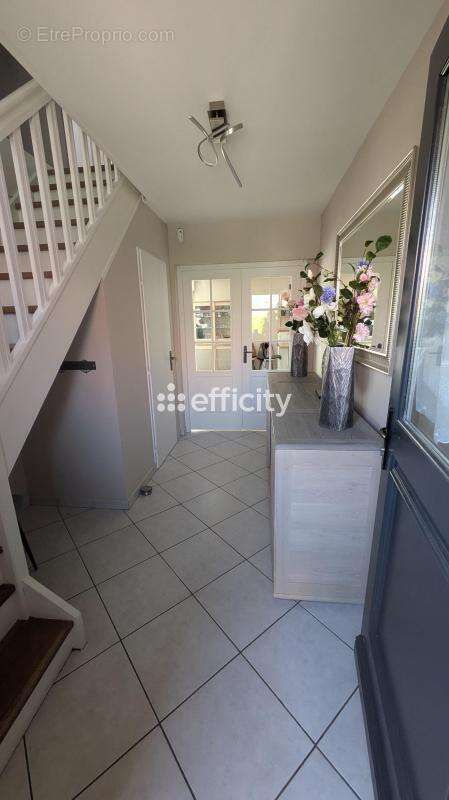 Maison à GONDECOURT