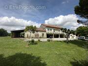 Maison à AURIAC-SUR-VENDINELLE