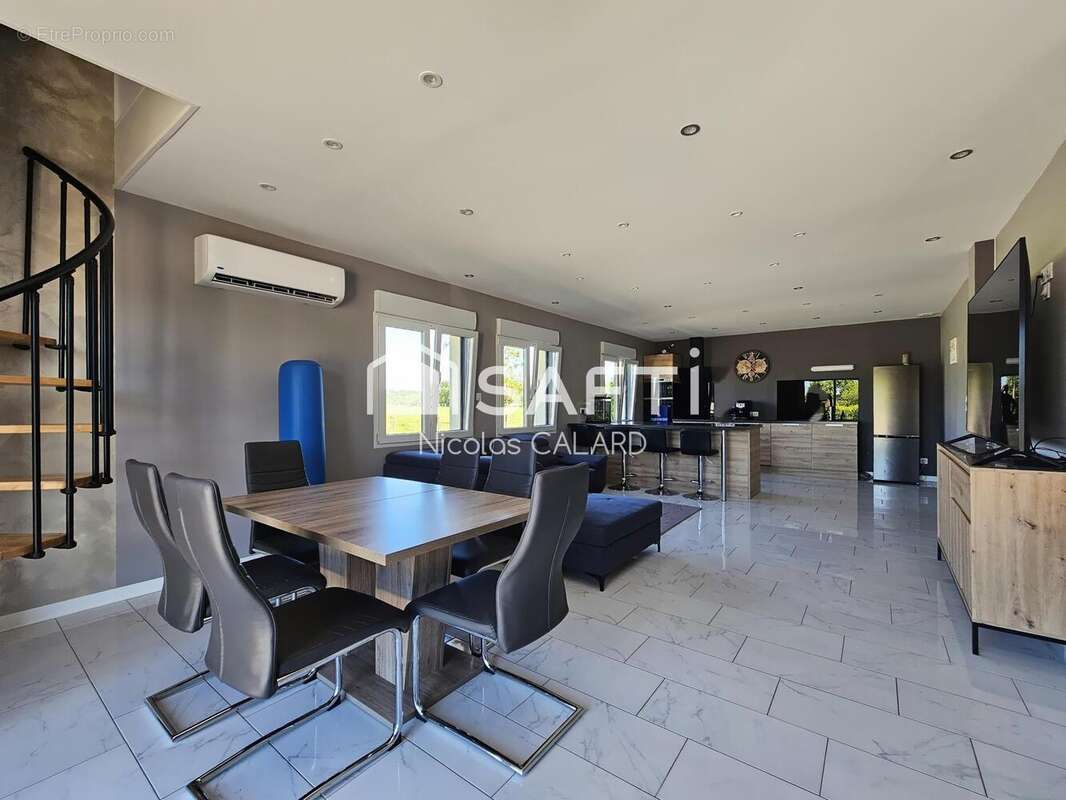 Photo 2 - Maison à LOUHANS