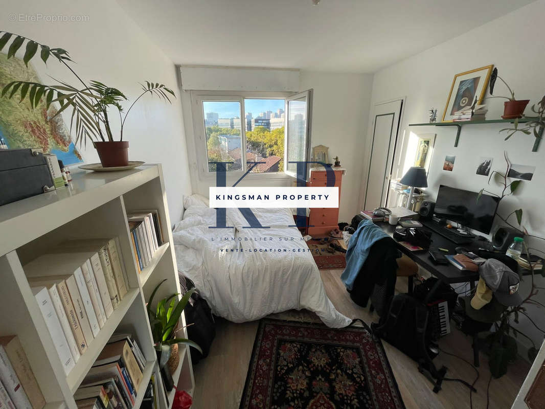 Appartement à PARIS-19E