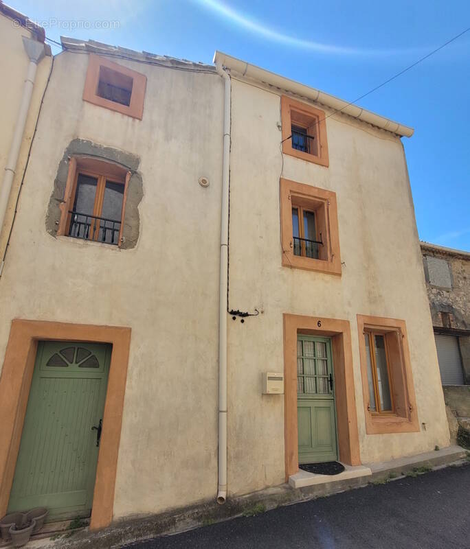 Maison 7 pièces 150 m² · à Argeliers · 150 m² · 220 000 €