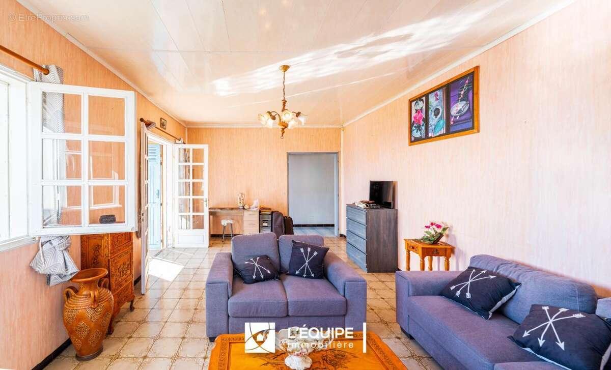 Maison à SAINT-DENIS