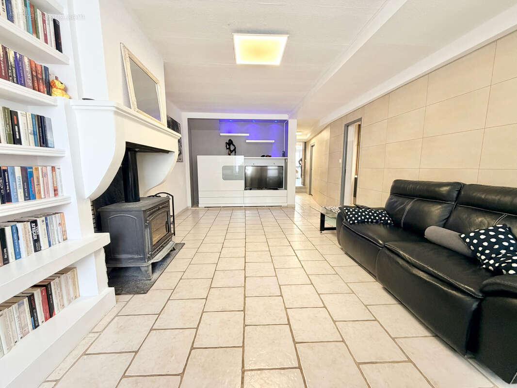 Maison à CHOLOY-MENILLOT