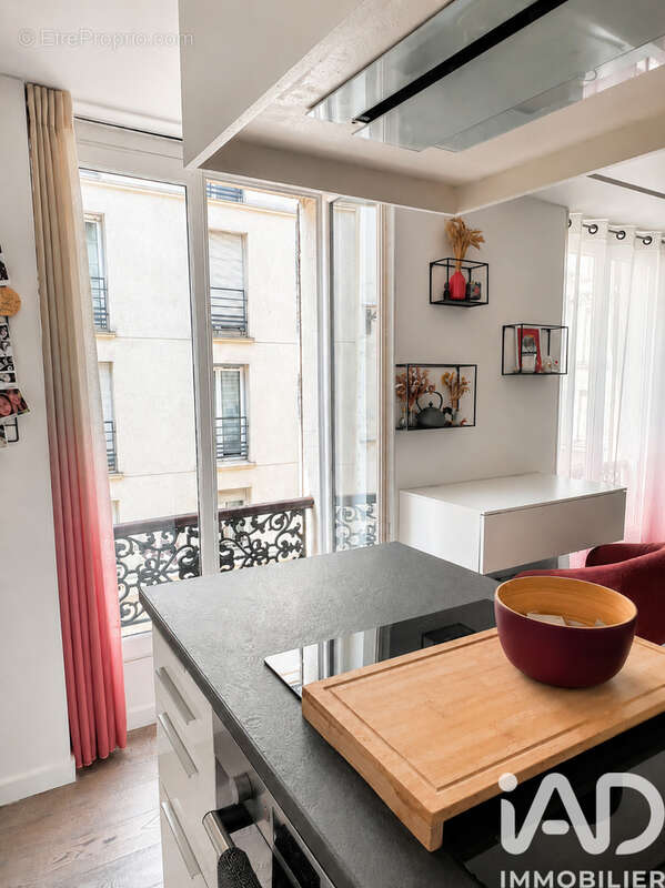 Appartement 38 m² à Paris-18e  - photo 3