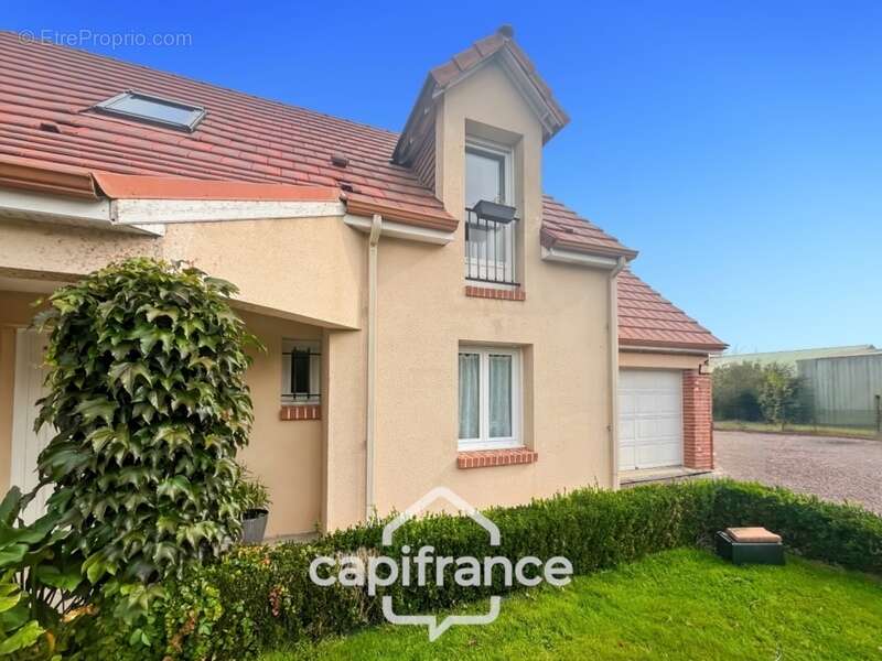 Maison à NOTRE-DAME-D&#039;ALIERMONT