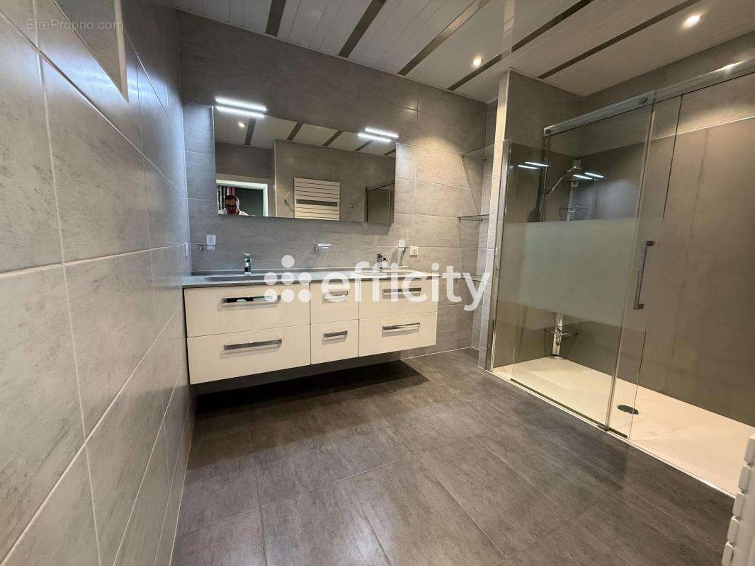 Maison 308 m² à Steinbach  - photo 14