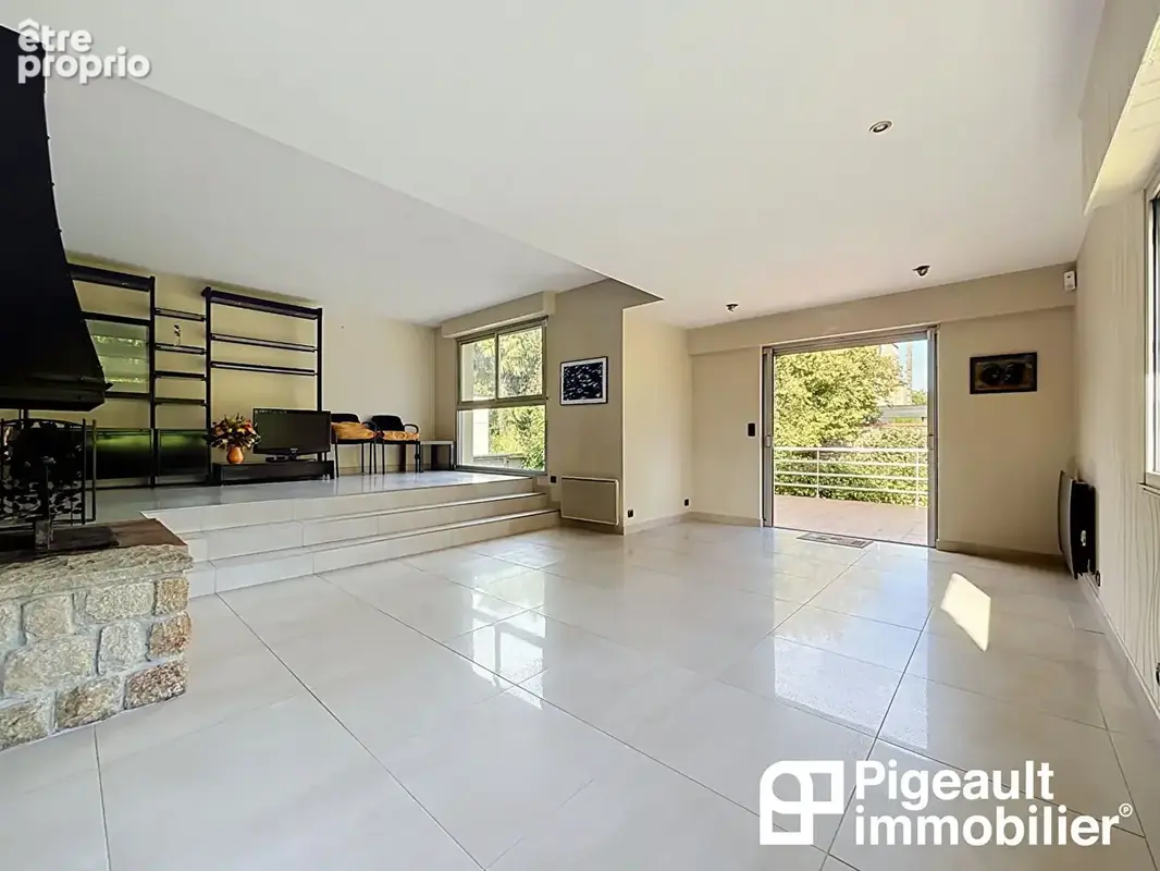 Maison à vendre Rennes quartier Sévigné - Jardin clos - Beaux volumes - photo 2