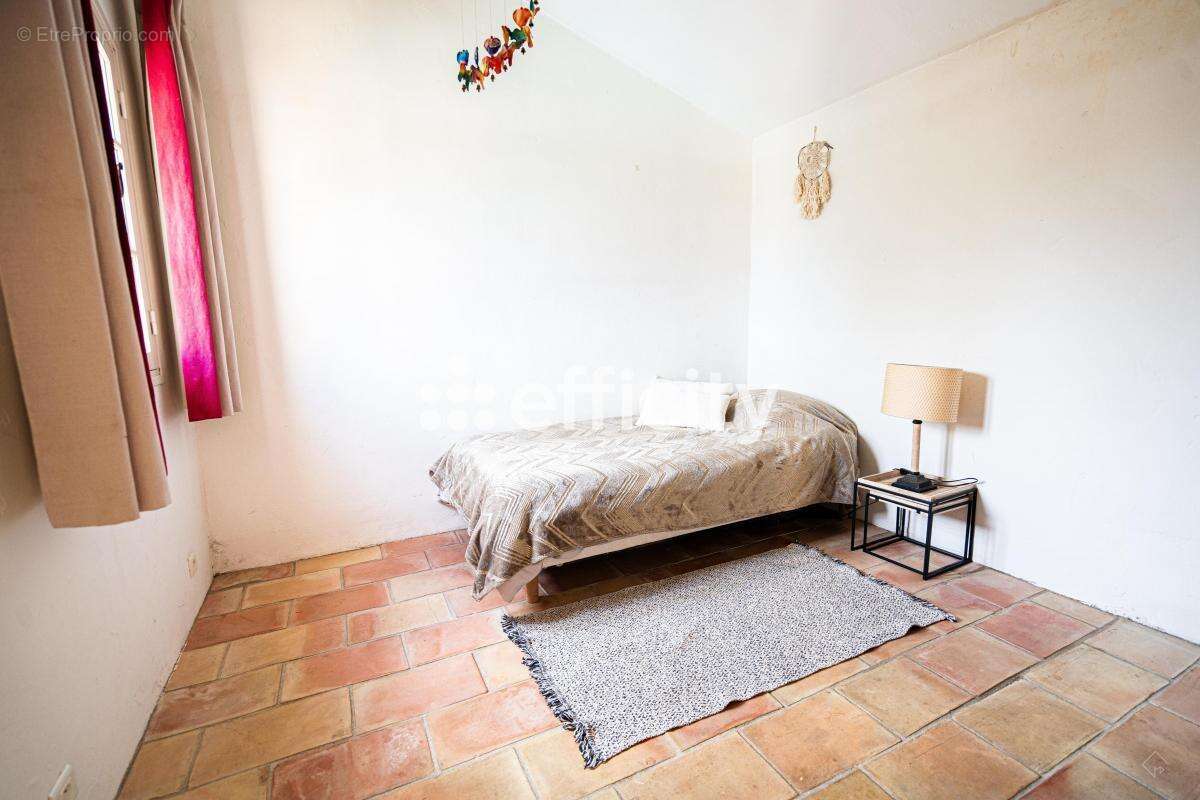 Maison à PLAN-DE-LA-TOUR