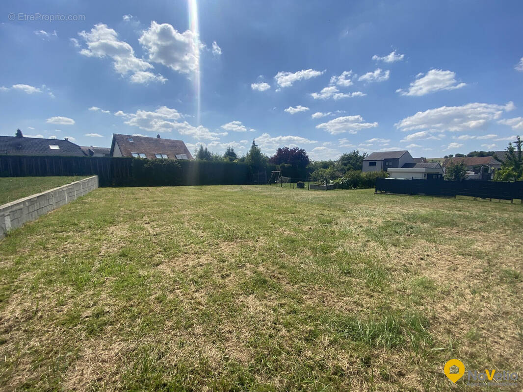 Terrain à BEHREN-LES-FORBACH