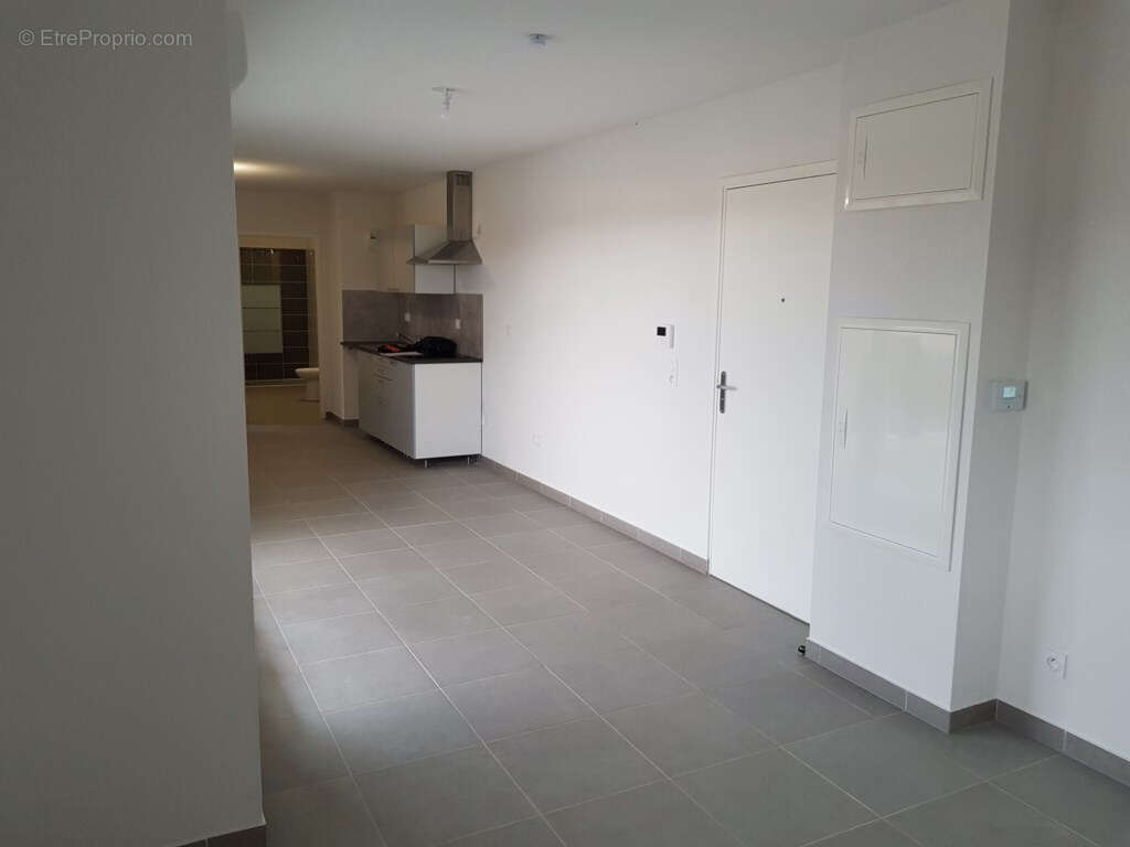 A vendre en exclusivite t2 de 50 m2 environ avec terrasse avec 2 places de parkings privatif - photo 5