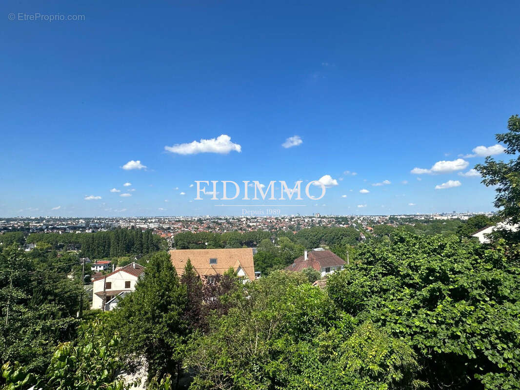 Maison à CHENNEVIERES-SUR-MARNE