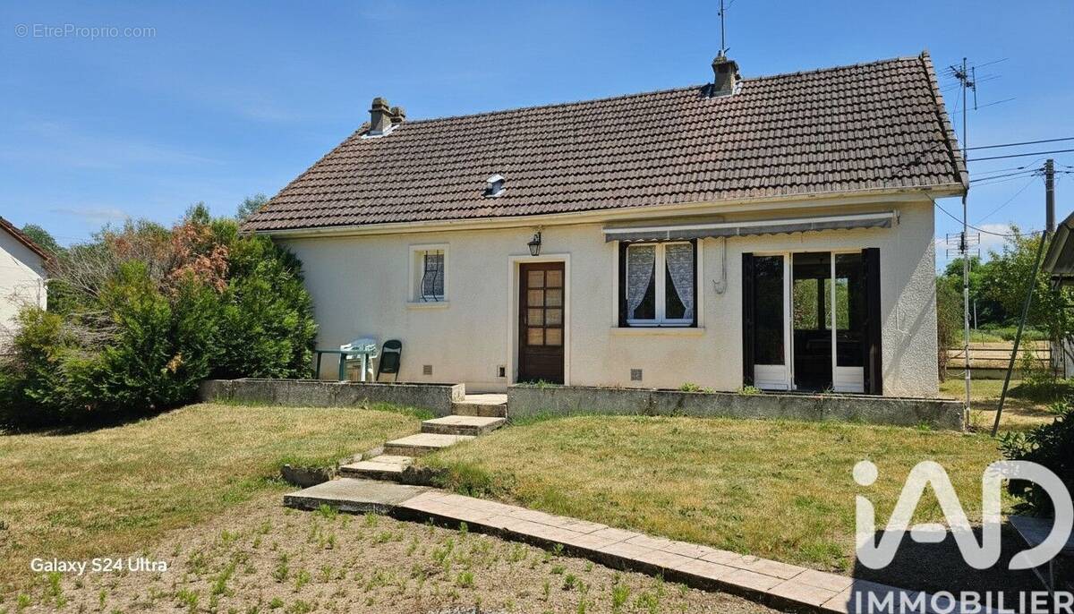 Photo 1 - Maison à LA GUERCHE-SUR-L'AUBOIS