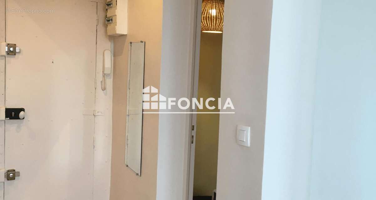 Appartement à MARSEILLE-3E