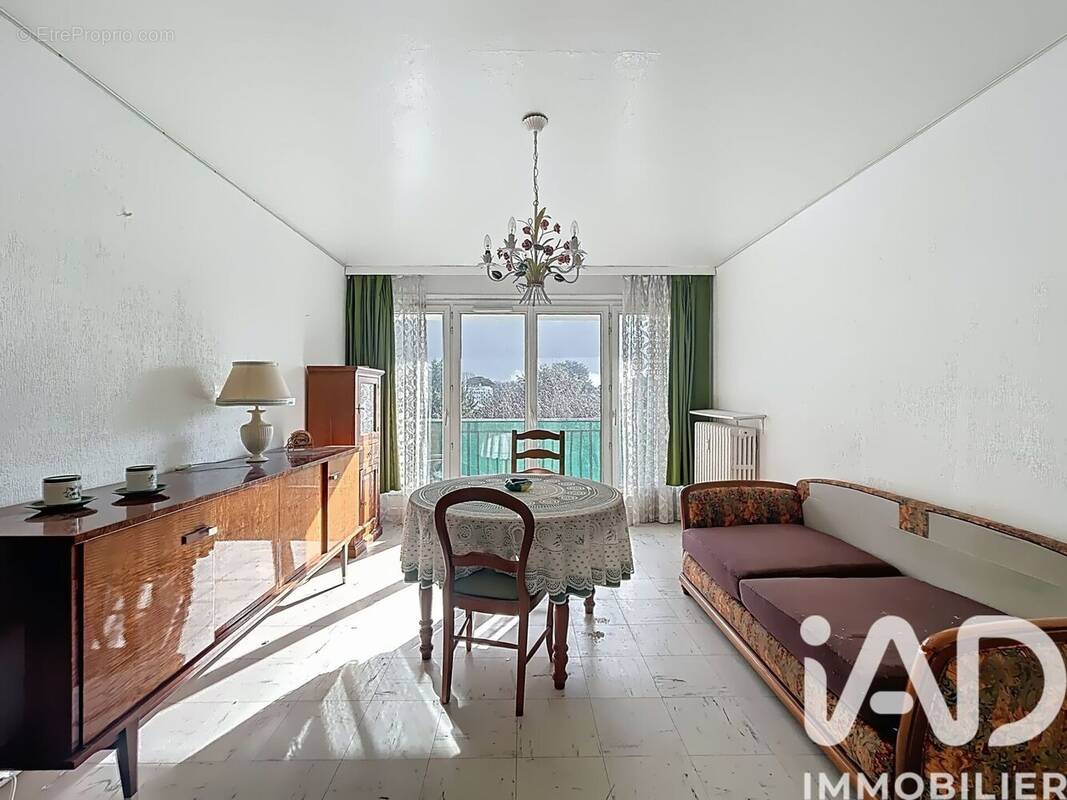 Photo 1 - Appartement à VILLENEUVE-LE-ROI