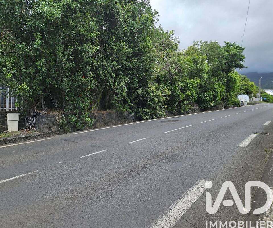 Photo 1 - Terrain à SAINT-DENIS