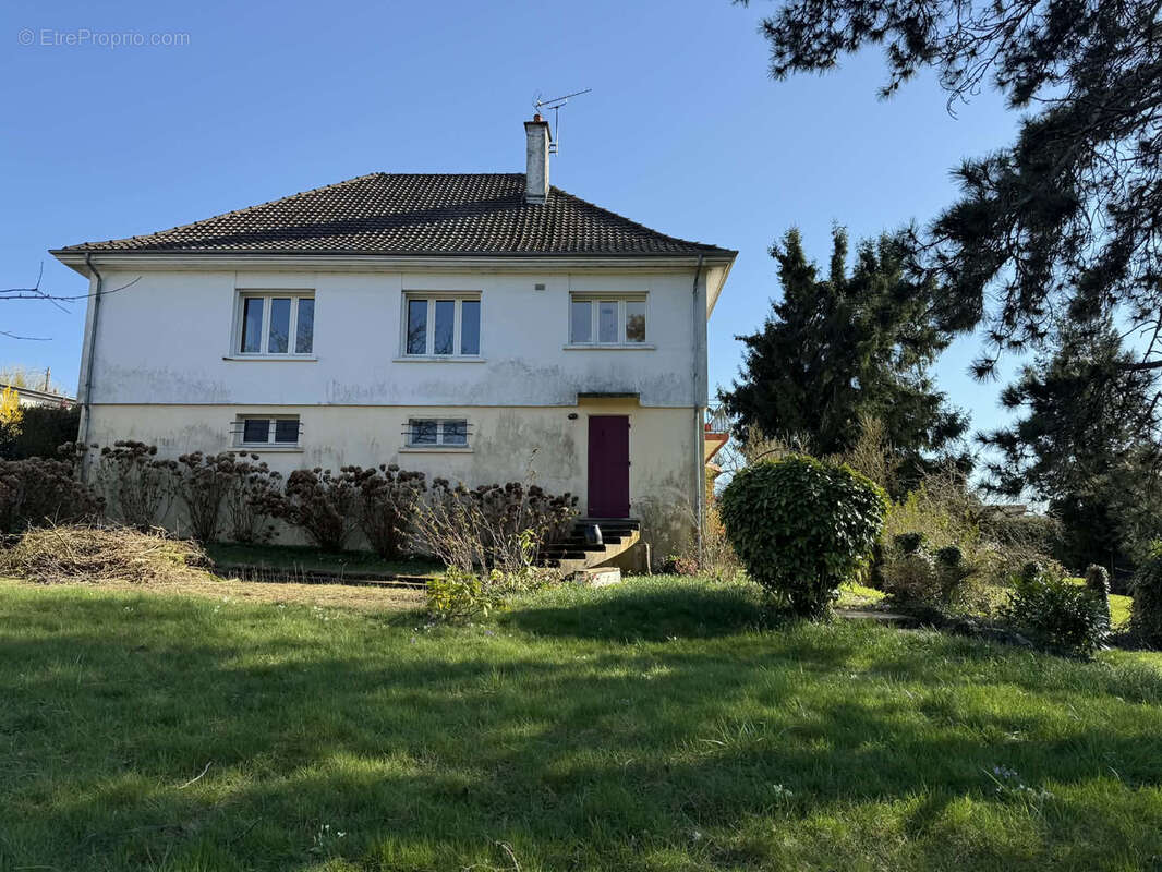 Maison à AIGLEMONT