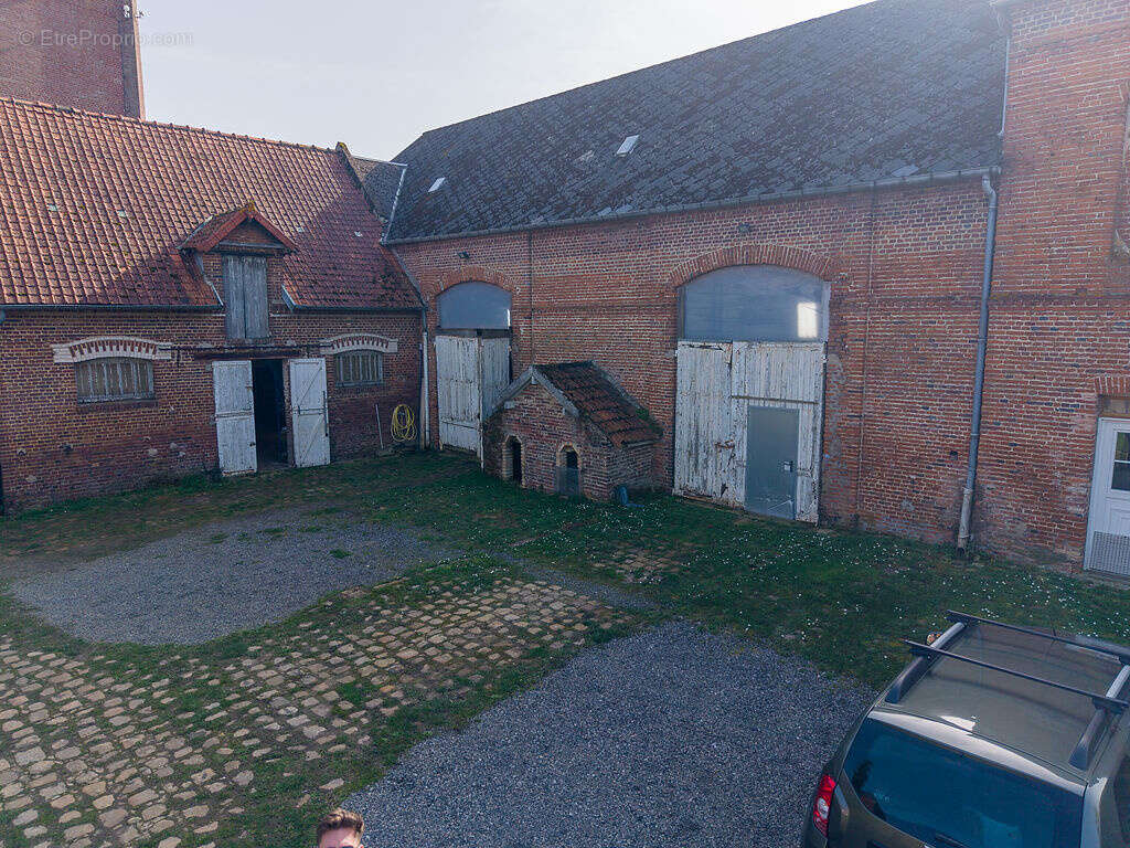 Maison à LIANCOURT-FOSSE
