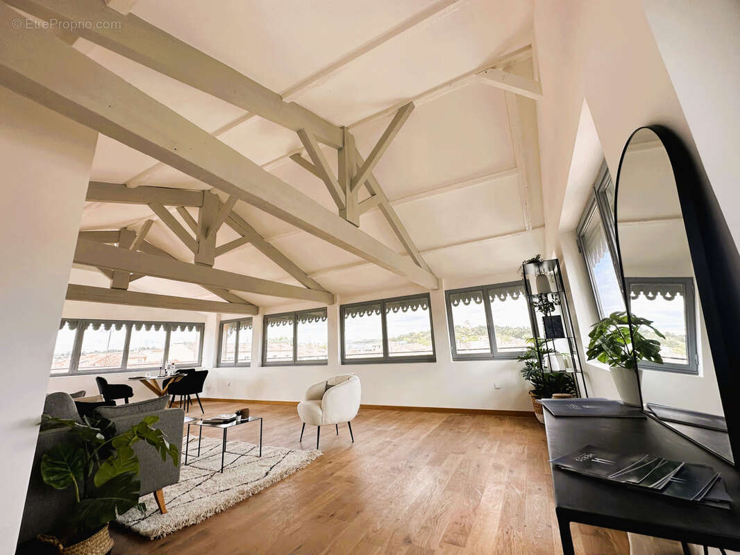 Appartement à NIMES