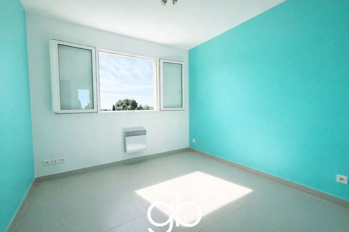 Villa familiale avec piscine   impasse calme    t4     saint-vincent-de-barbeyrargues   proche montpellier - photo 11