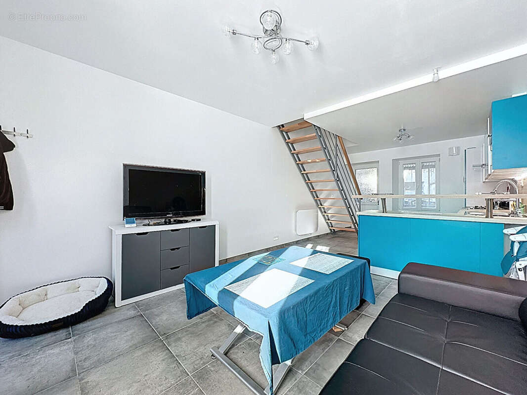 Maison à CERNAY-LA-VILLE