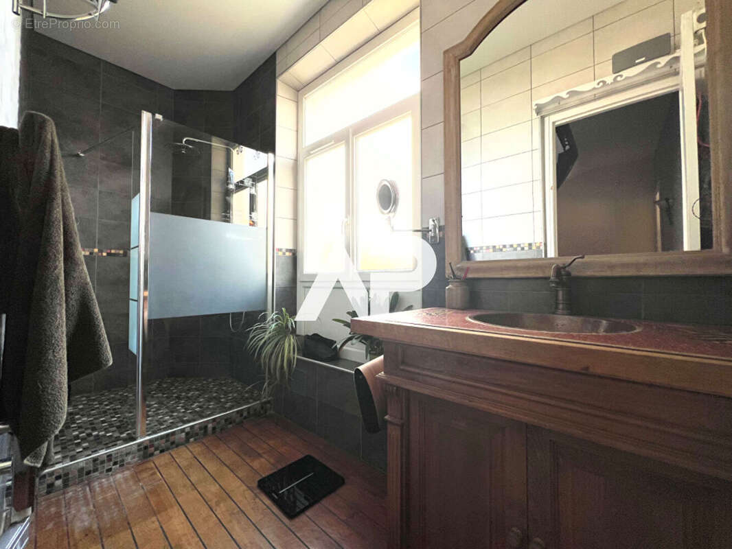 Maison à MONTMORENCY