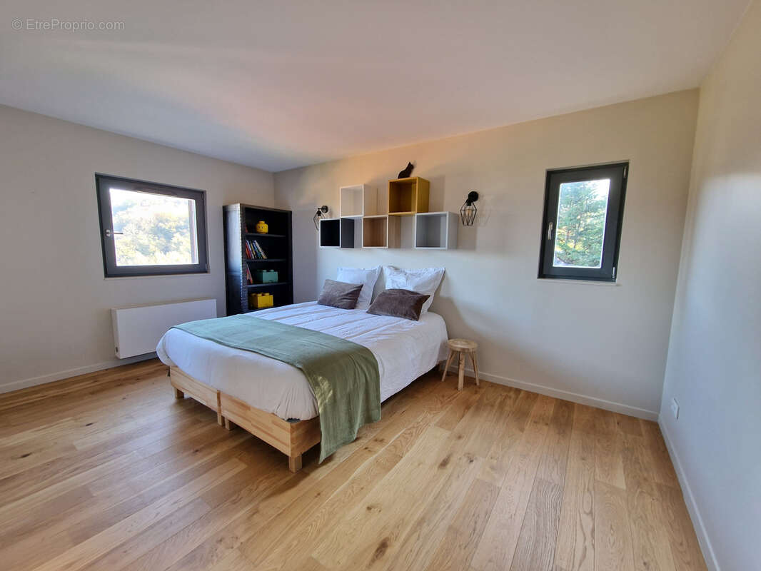 Maison à POLEYMIEUX-AU-MONT-D&#039;OR