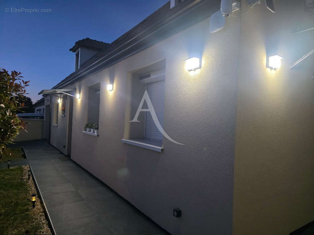 Maison à PONTAULT-COMBAULT