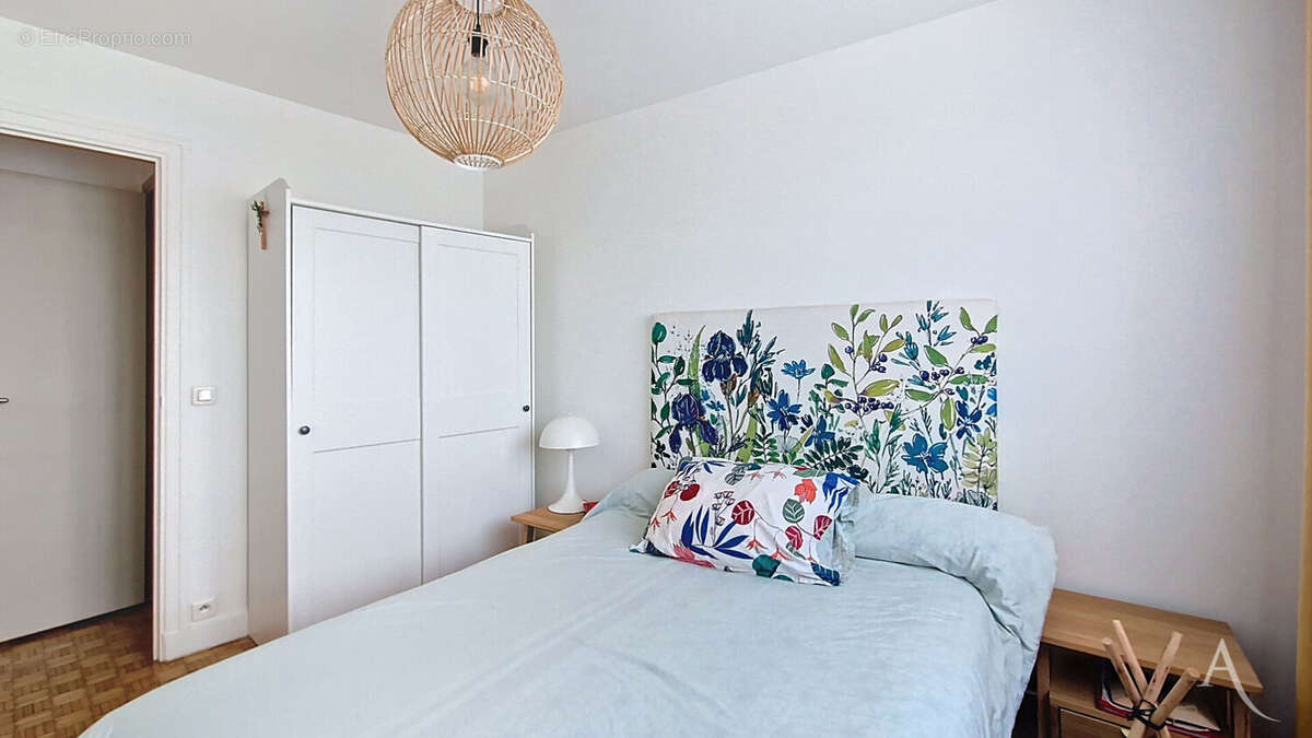 Appartement à PARIS-20E