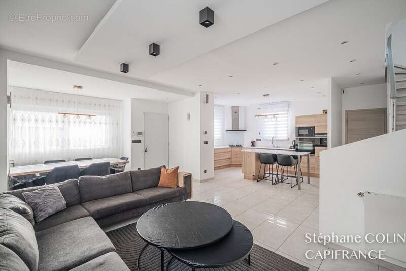 Maison à ECHIROLLES